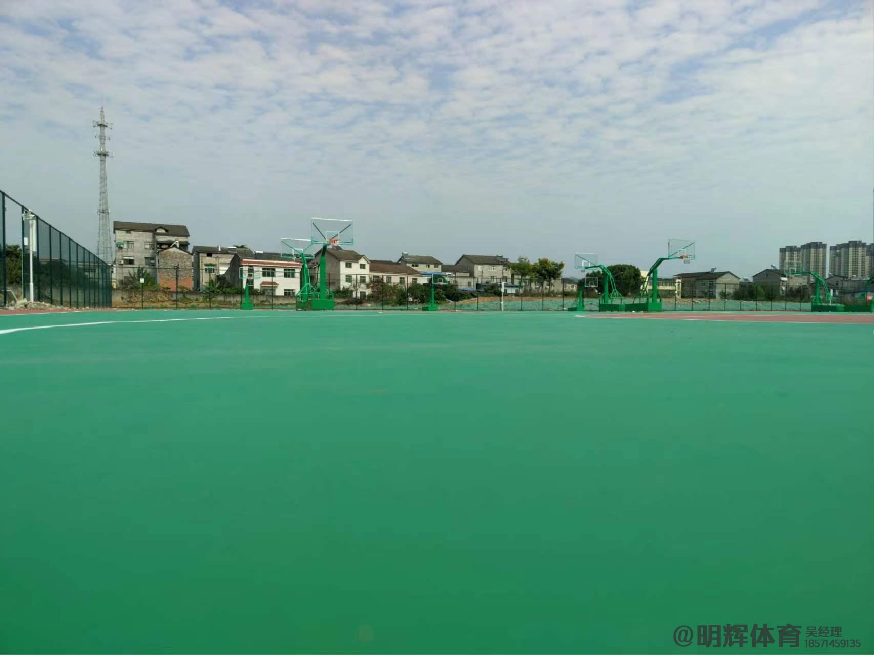 温州硬地丙烯酸球场的优缺点