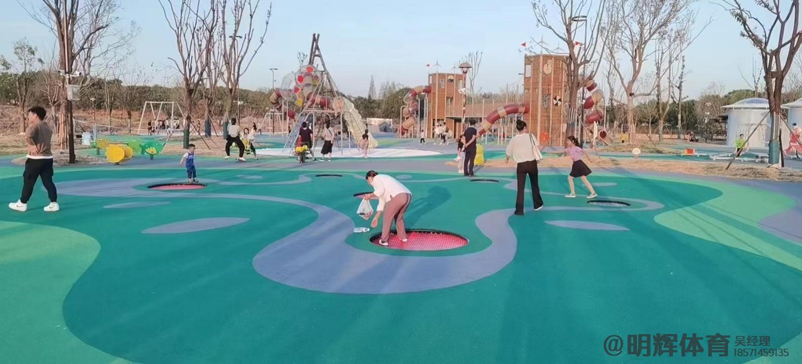 温州公园跑道是用什么材料做成的